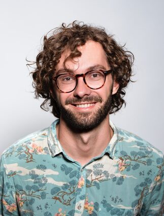 christian-buehner-DItYlc26zVI-unsplash